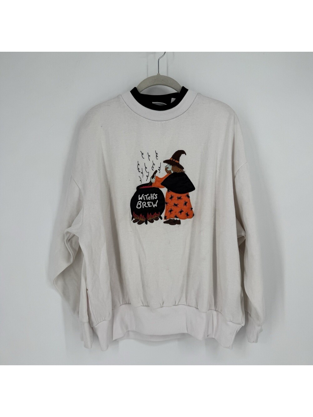 Vintage Basic Editions sweatshirt XL witch cauldron embroidered spooky 90s